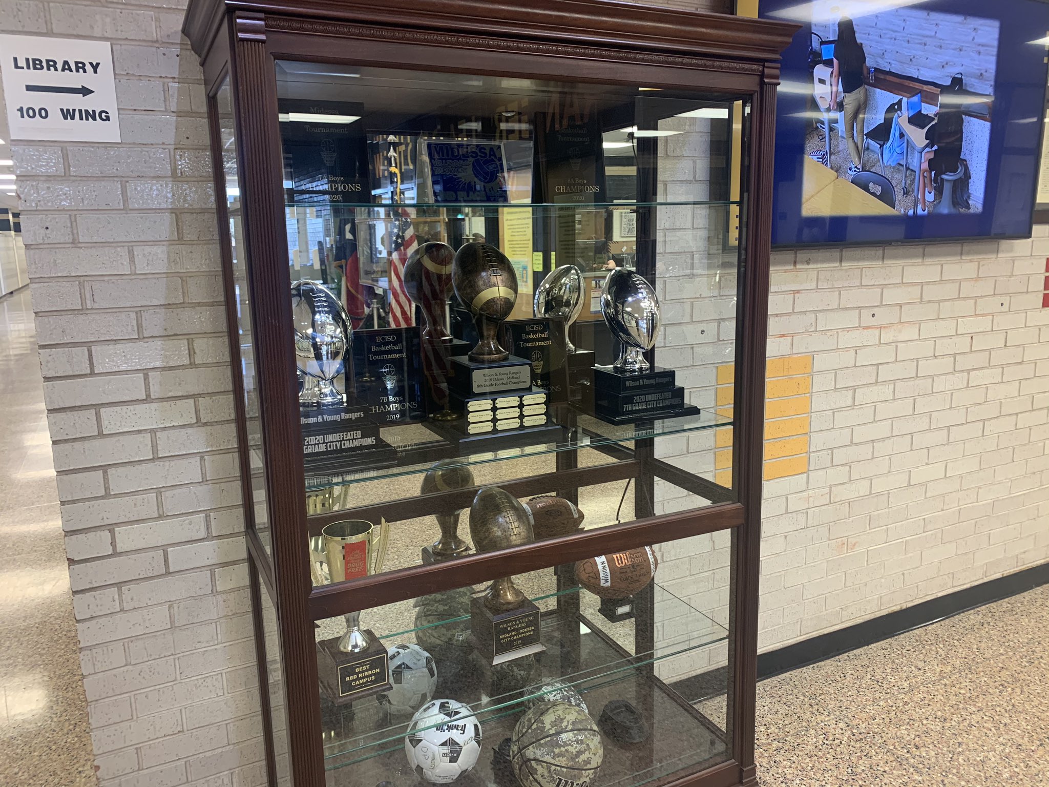 Wilson & Young MS on X: New hardware added to trophy case! 7th and 8th  grade Football City Champs!! 🏆  / X