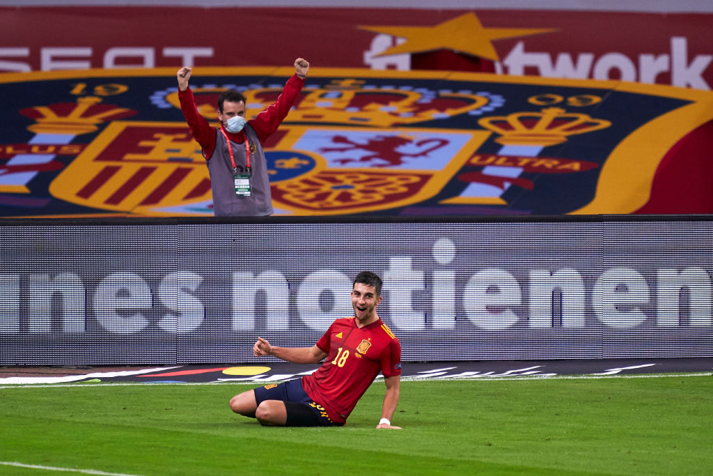 What a night for Spain and Ferran Torres! The Manchester City winger bagged his first career hat-trick as Spain battered Germany in the Nations League. More here: bbc.in/2IG0qvv