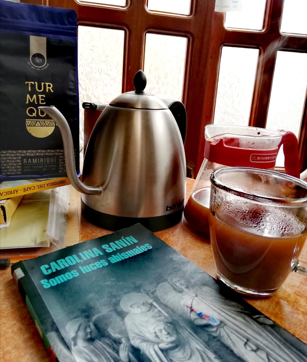 TurmequeC's tweet photo. Que gran libro @SaninPazC! Perfecto para disfrutarlo con el mejor cafecito #CaféTurmequé https://t.co/RqXmEfzoDT