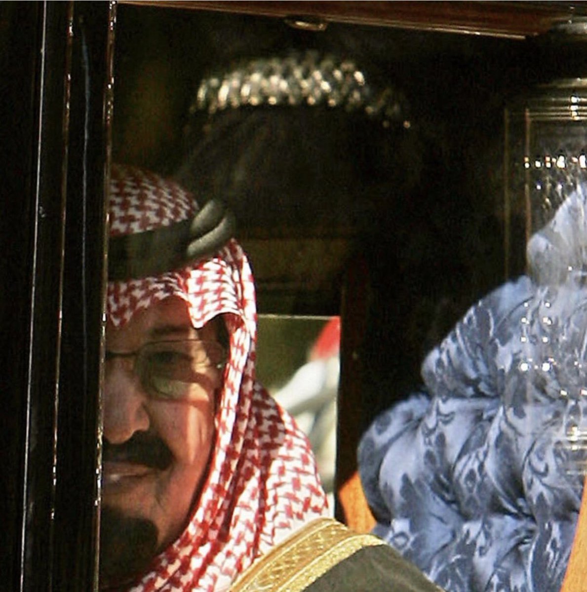 وها قدّ اتَى يوُم ذكرى عام رحيلـك السادس وما زلنا نُبكيك .. رحمةً ومغفرةً لك يا صاحب القلـب الحنوُن❤️❤️.
#ذكرى_وفاة_الملك_عبدالله