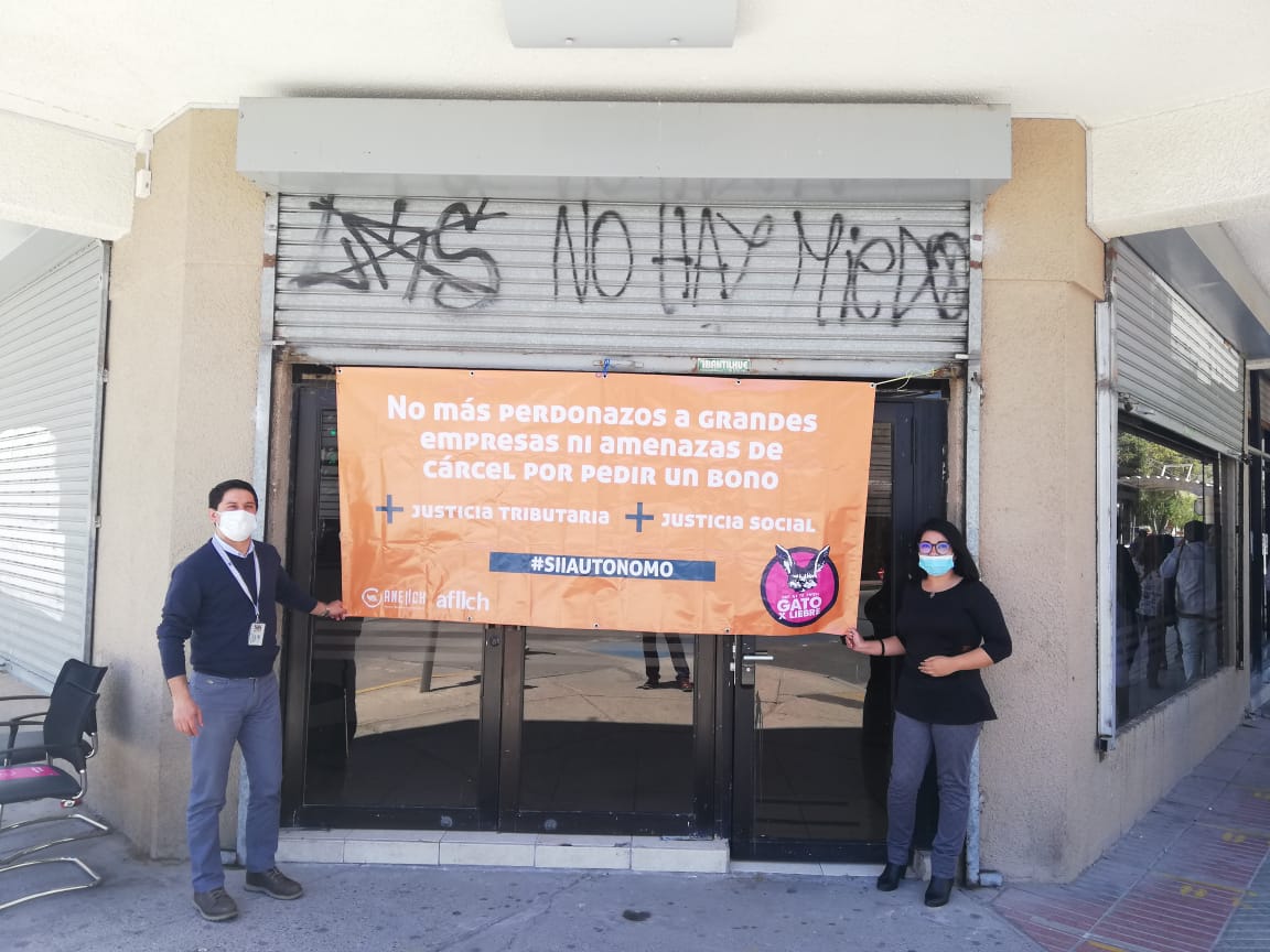 aneiich's tweet photo. 📢No descansaremos hasta lograr #JusticiaTributaria  #JusticiaSocial Para que nunca ➕ las grandes empresas sean ➕ importantes que la ciudadanía, sobre todo en medio de una crisis‼

⚠️ Desde nuestra sede @aneiich y la Regional Copiapó decimos NO ➕ abusos #SIIautonomo ✊🏽 https://t.co/lSyhKuxHPa