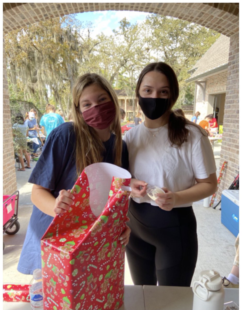 nclbrightstar's tweet photo. So much fun wrapping holiday gifts for Lily’s toy box! @NCL_INC #nclbrightstar #beethegood https://t.co/8ZCRSXpCpe