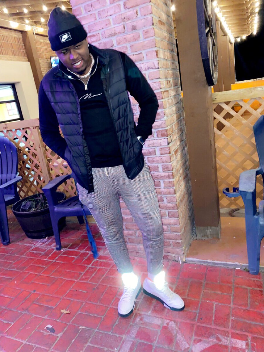drewneezy's tweet photo. Prodigy a young king,that’s what my father cultivated ‼️🖤 https://t.co/dOnELCn9m4