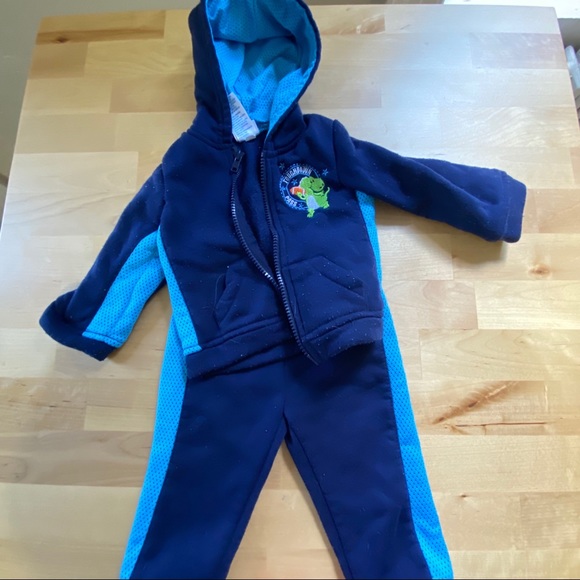 Kaysi07760511's tweet photo. So good I had to share! Check out all the items I'm loving on @Poshmarkapp from @CoolestChickEvr #poshmark #fashion #style #shopmycloset #apt9 #kidgets: https://t.co/O5ih3rmjJp https://t.co/XZ7NRf6M9J