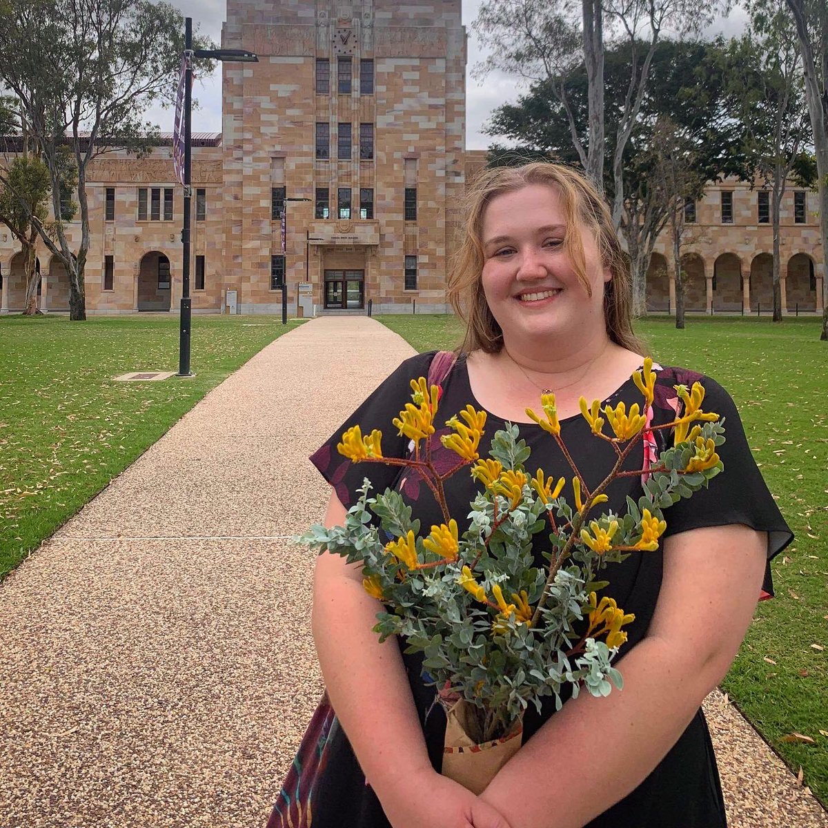 Congratulations to our honours student Sarah for completing her final seminar and thesis defence! 🎉👩‍🔬🎊#uq #honours #pseudomonas