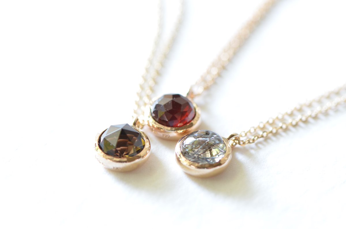 ট ইট র 西口詩織 似顔絵結婚指輪 Kazoku Jewellery 原宿のアクアシルバーさんでは 天然石のシリーズを増量して展開してます 原宿駅 表参道駅どちらからでも歩いていけます お取扱い店舗 Aqua Silver アクアシルバー原宿本店 東京都渋谷区