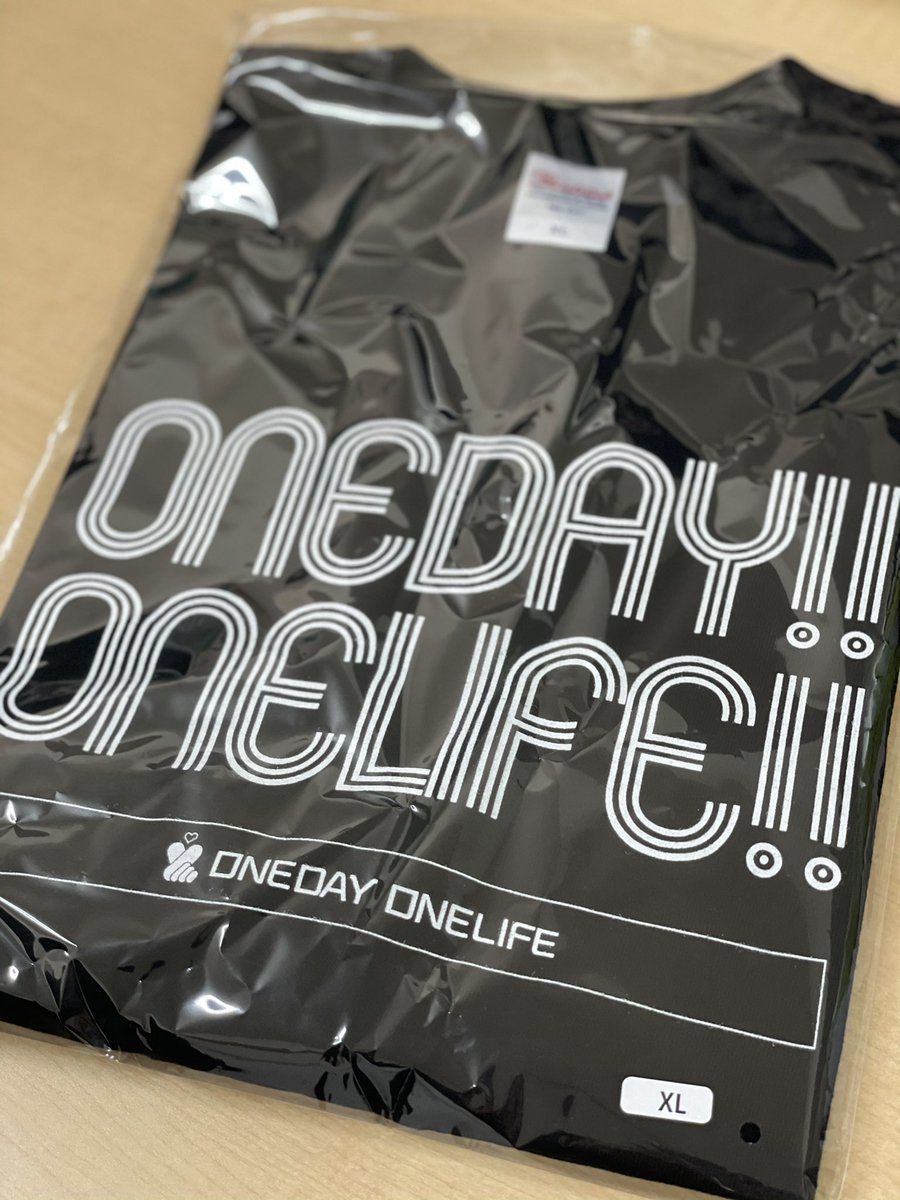 LivePalette's tweet photo. #onedayonelife

クラウドファンディングでイベントグッズをお申し込みいただいた方へ

現在チャリTシャツを順次発送開始しています！商品到着までしばらくお待ちください！

リストバンドの入荷が当初の時期から少し遅れております。こちらも発送開始しましたらご連絡します🙇‍♂️ https://t.co/bajxoGjBbs