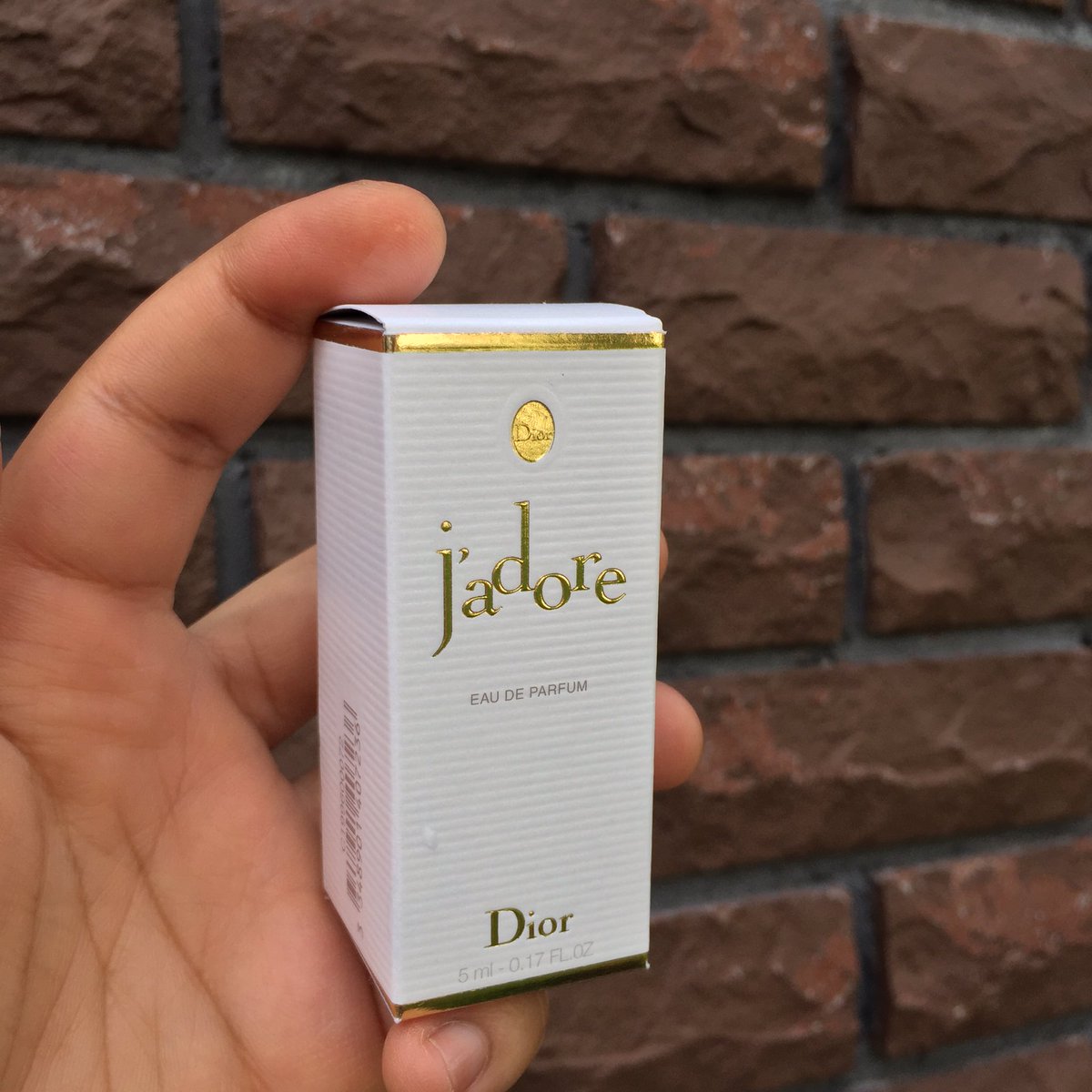 (2)Zara Rose - J’adore by DiorRose: RM 40 & RM 70 (30ml & 100ml)“Pair Set dengan ZARA WHITE”J’adore: RM 450 & RM 590 (50ml & 100ml)