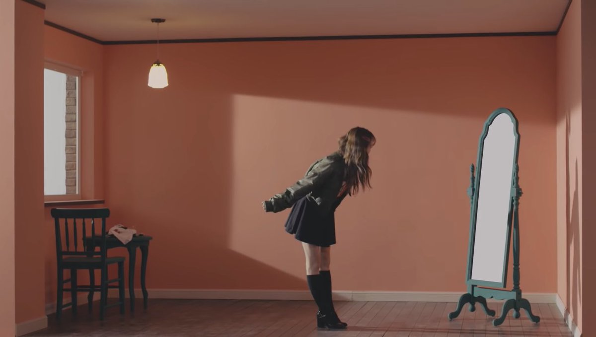 the colors: go won’s color, eden green, shows up in the heart attack mv a lot. i don’t want to summarize too much but, two of the most important instances of her color appearing are in the pictures below. with the first one, it is clear that the mirror is go won’s color +