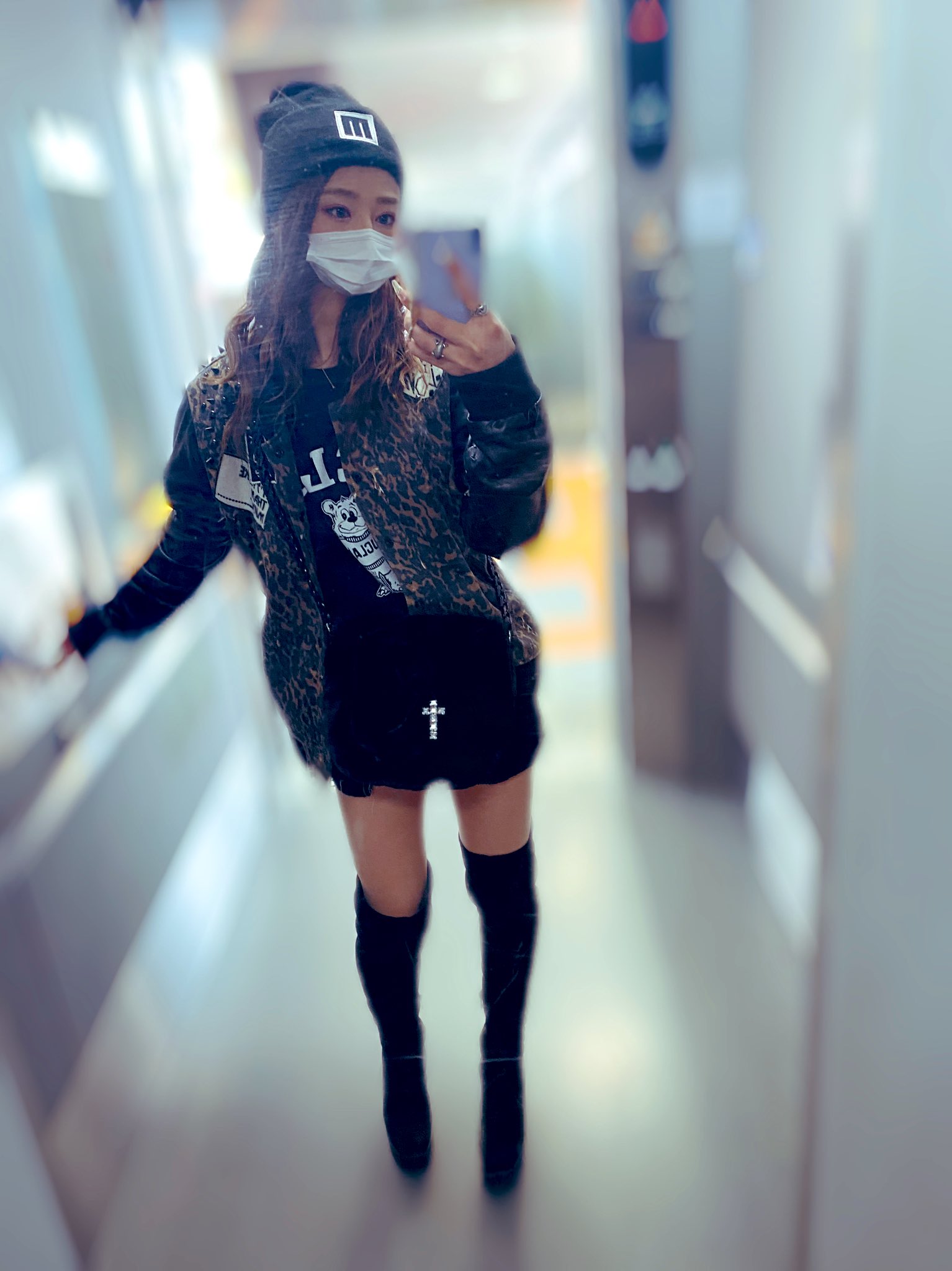コウ ギャルみ 強め ニット帽って汗かくねしかも今日あったかくて普通にアウター邪魔w T Co Wgdwzb5uws Twitter