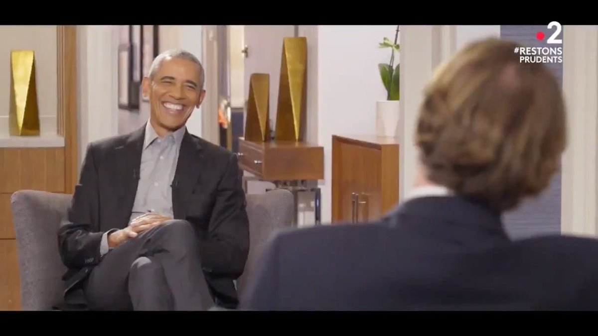 AlexQuiec's tweet photo. On a beaucoup à appendre de cet homme, qui est plus qu’un ancien Président des États-Unis ! Merci à Francois Busnel et aux équipes de @France2tv pour cette magnifique interview, tellement passionnante de @BarackObama que l’on ne peut qu’admirer 👌 #ObamaF2 #Replay https://t.co/K65kAEPYsN