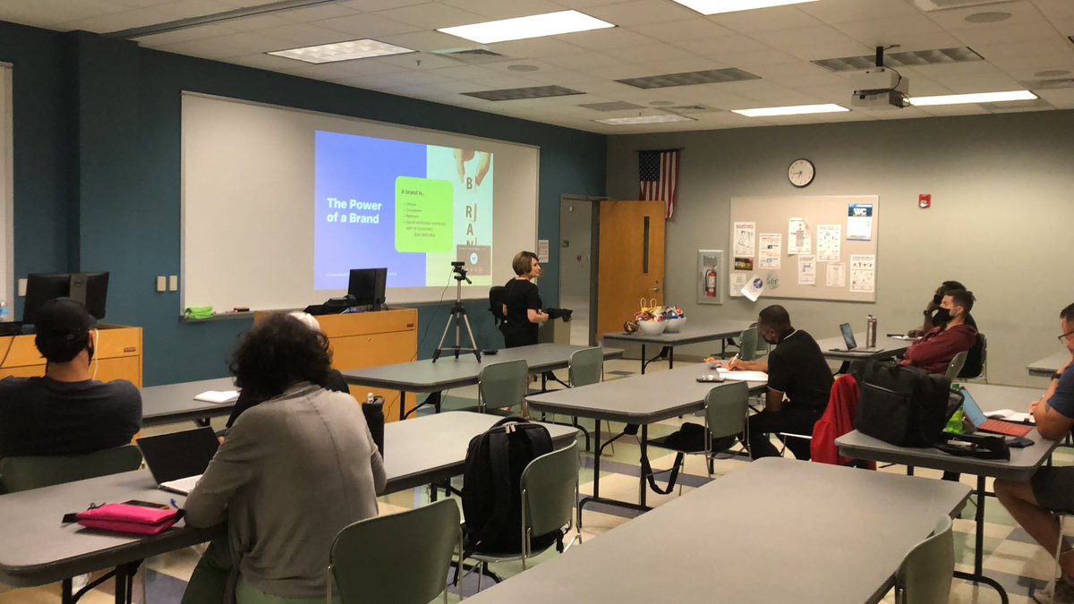 SCF Veteran Business Incubator Sales and Marketing class by Kim Richmond, SCF Entrepreneur Program Manager.
#innovateSCF #SCFproud #veteranEntrepreneur