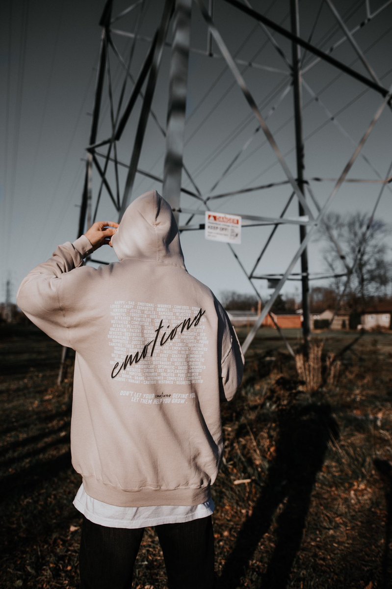 ethantlmiller's tweet photo. Decided to add @vsnclo to Twitter❕
•
Would appreciate some love growing the brand. Follow, like, retweet, anything will help 𝐓𝐡𝐚𝐧𝐤 𝐲𝐨𝐮 🙏🏼 https://t.co/jztMz1i5ja