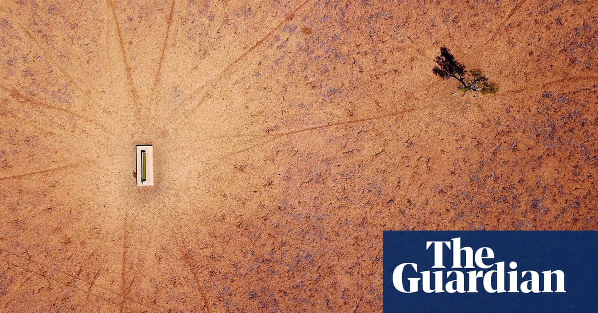 hempature's tweet photo. Since 1910, Australia has warmed by 1.44C and the levels of carbon dioxide in the atmosphere have been accelerating. Neither of those facts would be tangible or noticeable for the everyday Australian. 

https://t.co/fMrARp4lTI https://t.co/qECXz8vQx3