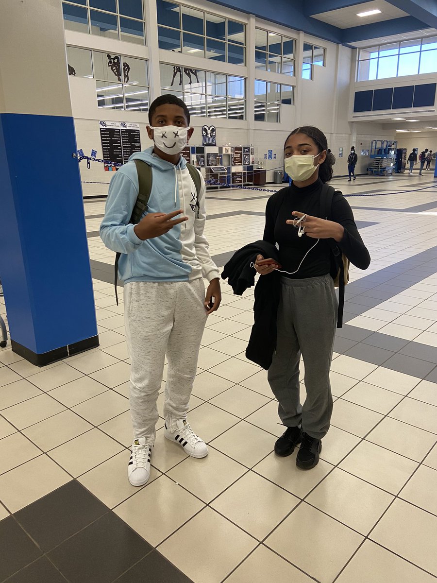 kestanfield's tweet photo. #Homecoming2020 #DecadesDay #RUNDMC #80s #90s #2000s #FlashBack #Marshmellow #KimPossible #NCSSbeTheBest @Newton_High @HullRams #MsHarris ๐๐๐ ๐ ๐๐๐ https://t.co/QgCRwdWurt