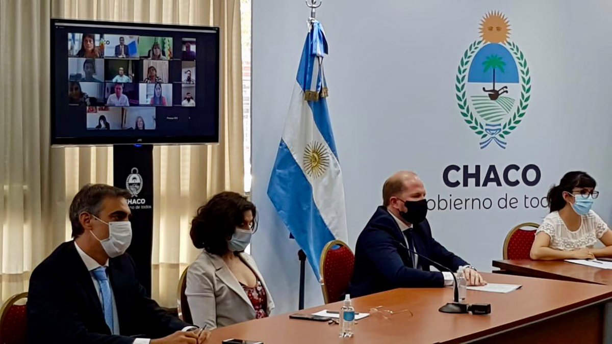 alegrejorgep's tweet photo. Nos reunimos junto al Gobernador de la Provincia @jmcapitanich, la vicegobernadora @analiarach y la Secretaria de Derechos Humanos y Géneros @SEC_DDHHCHACO con la familia Encaje. https://t.co/IFCMSz611B