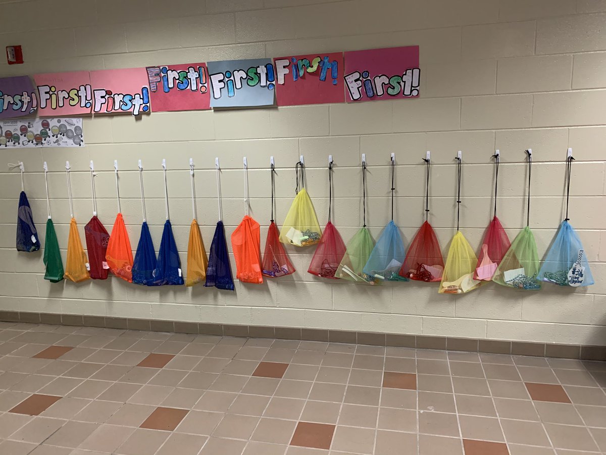 JenniferBooth77's tweet photo. Finally got my recess bags together for my kiddos!  They are enjoying them. @CarrolltonES @IWCSchools @nstreet_teaches https://t.co/QFUTUoMQTu