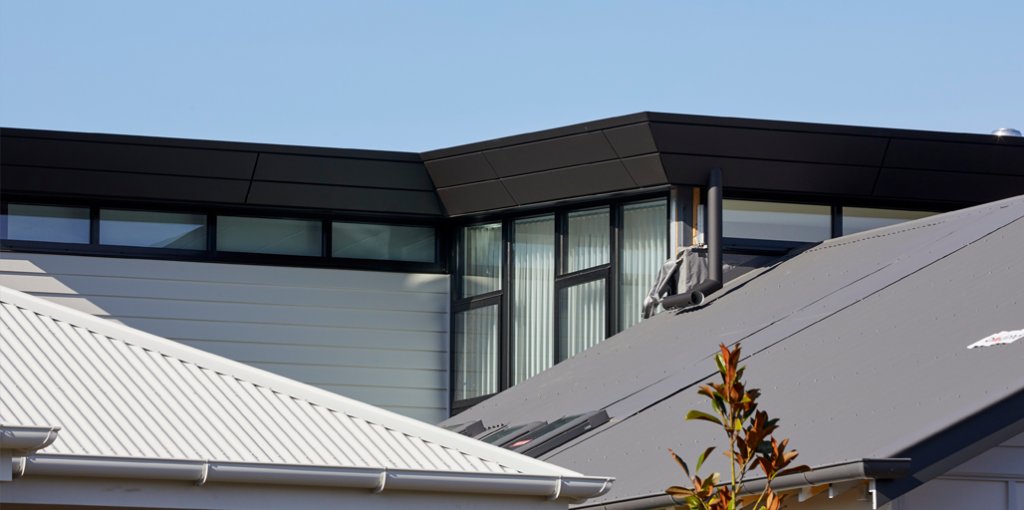 COLORBONDsteel's tweet photo. House #3, the 1930’s California Bungalow on @TheBlock!
The original home features a traditional corrugated roof in #COLORBONDsteel #BasaltMatt, awnings made from #MonumentMatt and painted the gables and fretwork in this colour to match.
https://t.co/5BOvVddSfE
#theblock https://t.co/pvgpCbCHFt