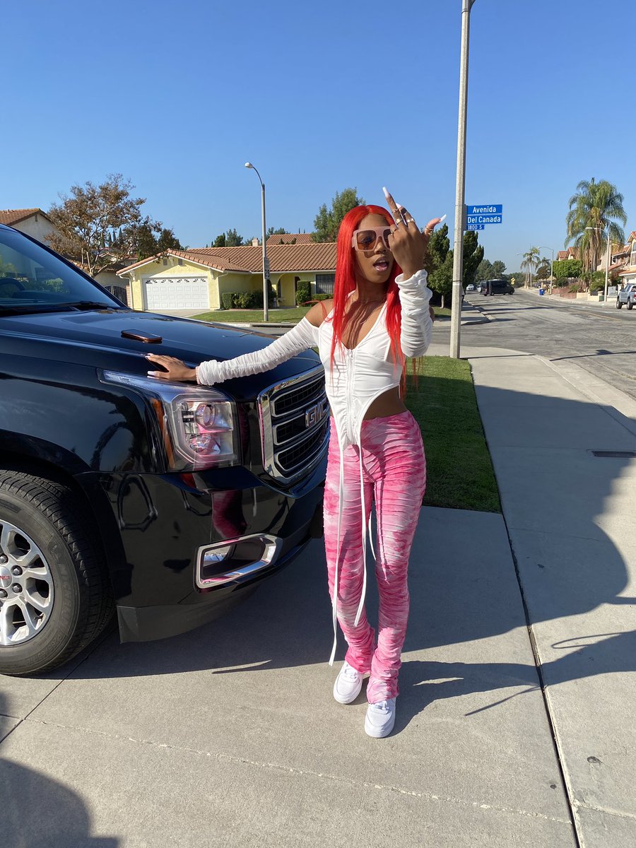 niquekiane's tweet image. LA.💕