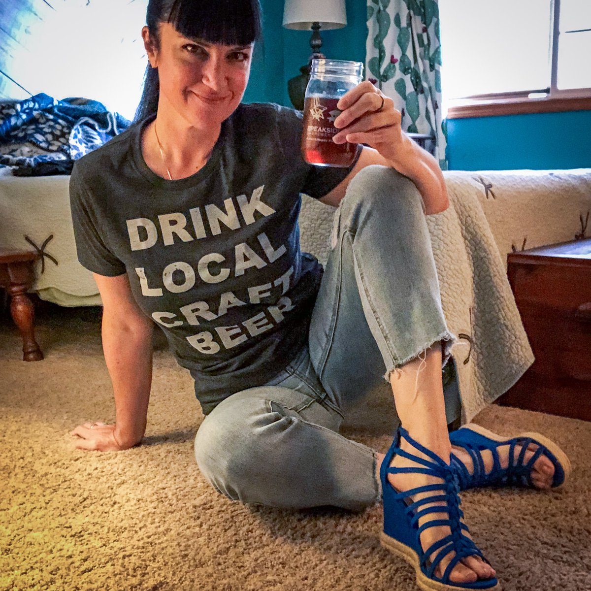 MindysBeerGear's tweet photo. Free shirt if you join @ShirtsOnTap through me! https://t.co/L49H9cILNO https://t.co/M4G2xBPShB