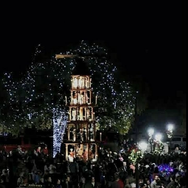 ❤️ 🎄

Debuting on Thursday, Nov. 12 and running through Wednesday, Jan. 6, 55 Nights of Fredericksburg Lights will take place each evening on Marktplatz in the heart of historic Fredericksburg. 
.

#fredericksburgtx #fbgtx #christmas #55daysoflights