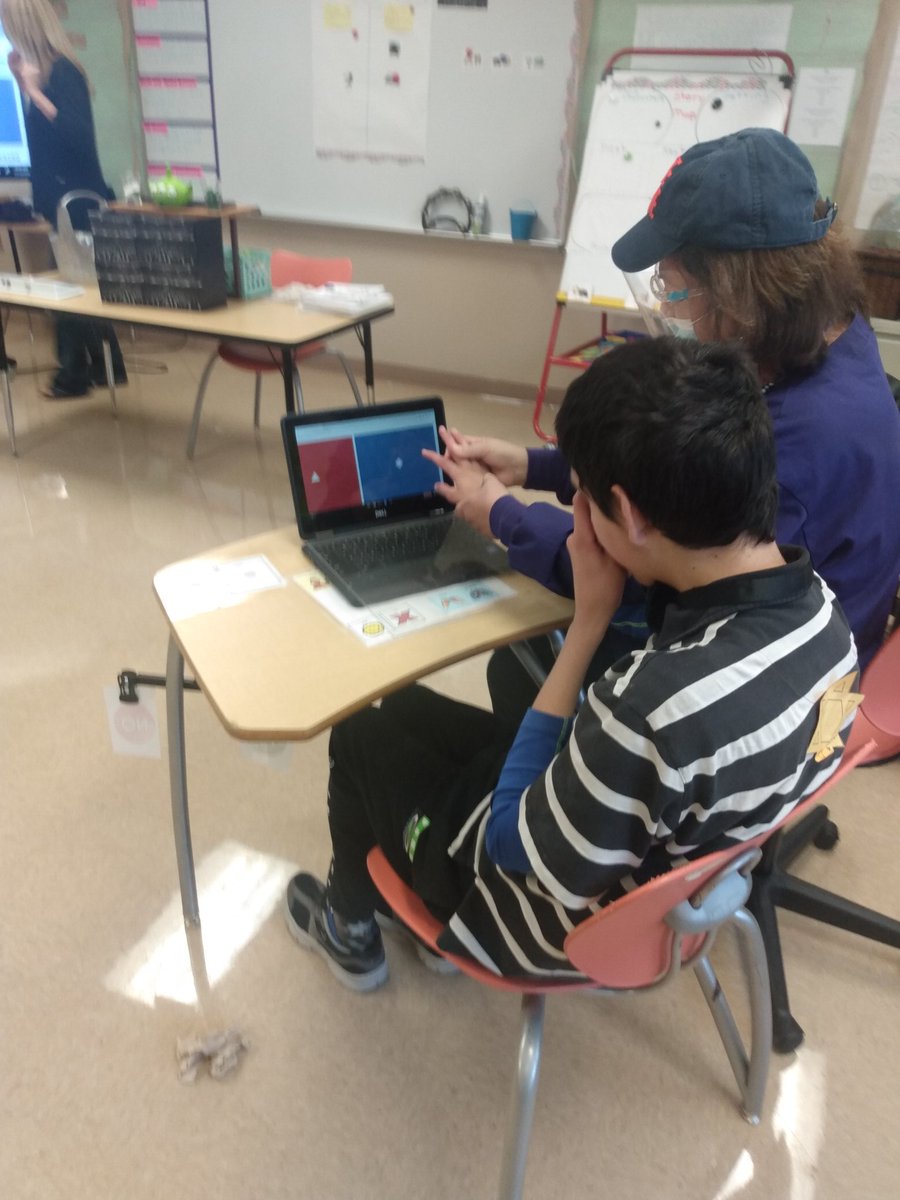 Dr_Corcoran's tweet photo. Ms. Jakob creates a Kahoot with picture choices to review content &amp; engage students! @BryanMRussell @mgbongiovi @RoyalPalm_RPS @southPbcsd @SommerPBCSD https://t.co/CqqzTBJayt