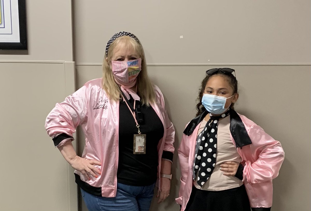LesaPewitt's tweet photo. We made it to day 50!@ReedElementary https://t.co/WkQTViRwXg
