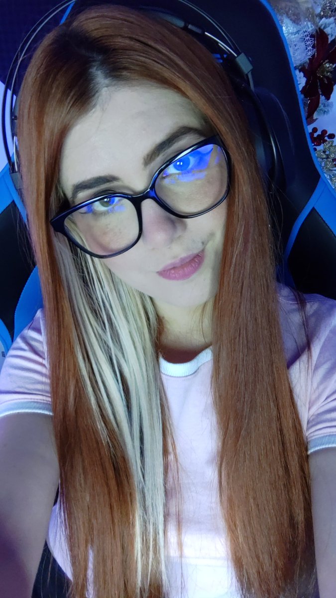 Lolirotve's tweet photo. EN VIVO!

https://t.co/aiWI0J7Rx0
 SI LLEGAMOS A La META de LOS 800 SUBS SORTEAMOS UNOS HEADSETS!!

#sorteo #gamer #sorteio #geek #game #games #gaming #sorteiodenatal #sorte #brazil #finde #otaku #playstation #sorteios #fortnite #sorteiobrasil #brasil https://t.co/jwbmwfrCQn
