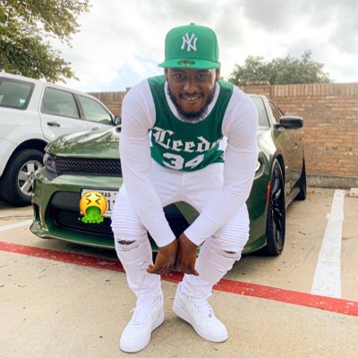 inthaflesh19's tweet photo. #NewProfilePic https://t.co/JVXdXjhbPw