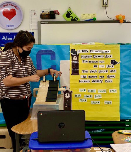 CarlenaSheeran's tweet photo. Hickory, Dickory, Dock...the mouse ran up the clock in Emily Wilcoxson’s #HCSPreschool classroom @NorthParkKids.🐭🕐 The little engineers used their ears & eyes to help Ms. Jasmin try different ramps to get the mouse down the clock.🐁⏰#HCSStrongerTogether #SteamExploration #NTI https://t.co/98cY6wgCfj