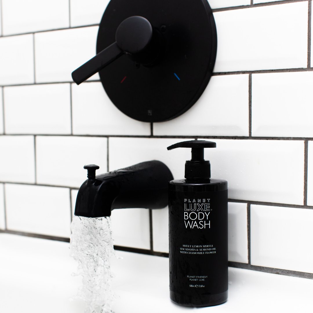 planetluxe's tweet image. L U X U R I A T E  in aromatherapeutic lather and find refuge in the oasis of your shower or bath.  Three delicious blends #LuxeLife
~ Coconut Oil, Orange Pearl &amp;amp; Ylang Ylang
#noparabens #nosulphates #nosilicones #nonasties #allnatural #allnaturalfragrances #bodywash #naturalhome