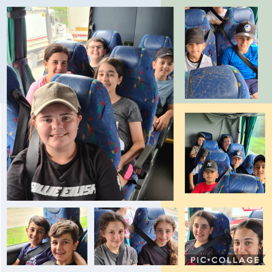 miray_ghantous's tweet photo. Bus trip #stage3camp2020 @Sherwood_Grange @MissGSwift https://t.co/FASAZVhvXU