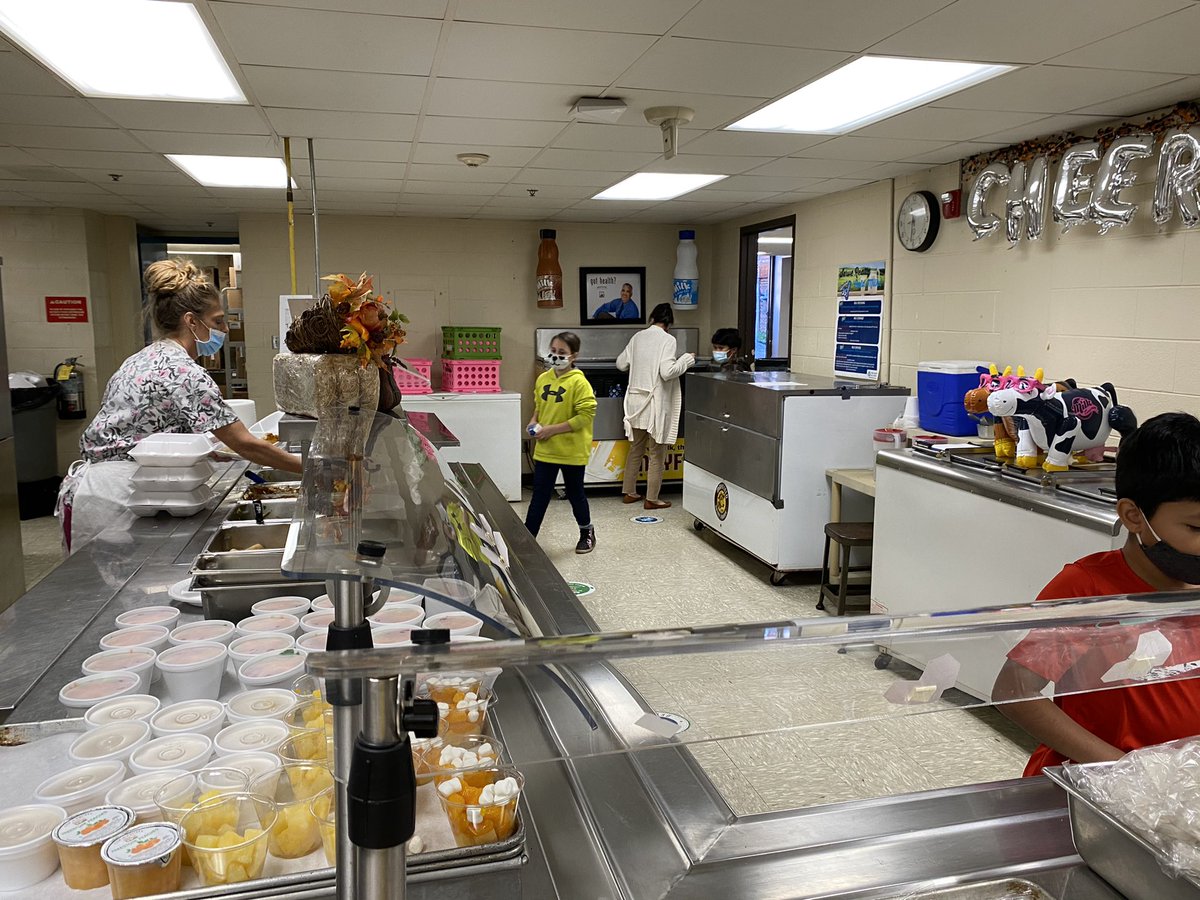 Lunch Lady tweet media