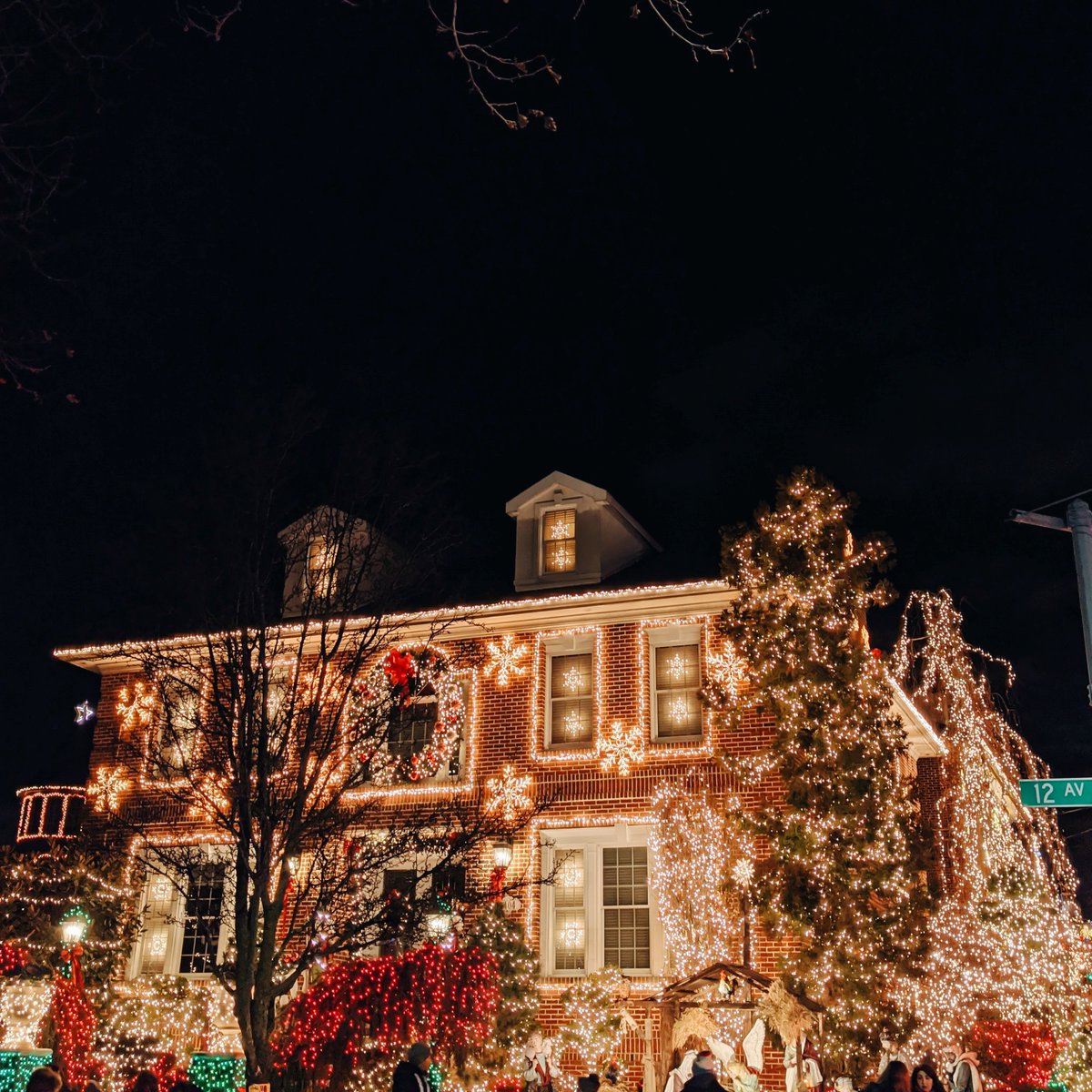 Christmas is too sparkly… said no one ever🙂

#christmaslights #dallasforthworth #graceeventprod #startdecorating #contacttoday #grace.events #forthworth #dallas