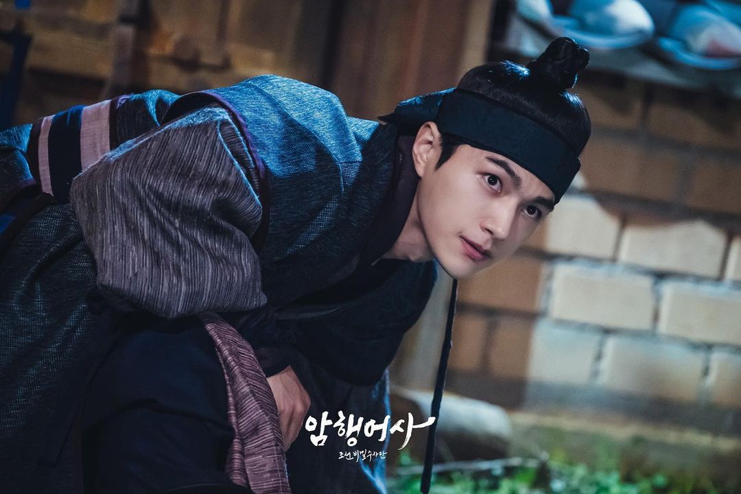 sageuklvs's tweet photo. o myungsoo ta absurdamente lindo #BladeofthePhantomMaster https://t.co/AwYDuZFemZ