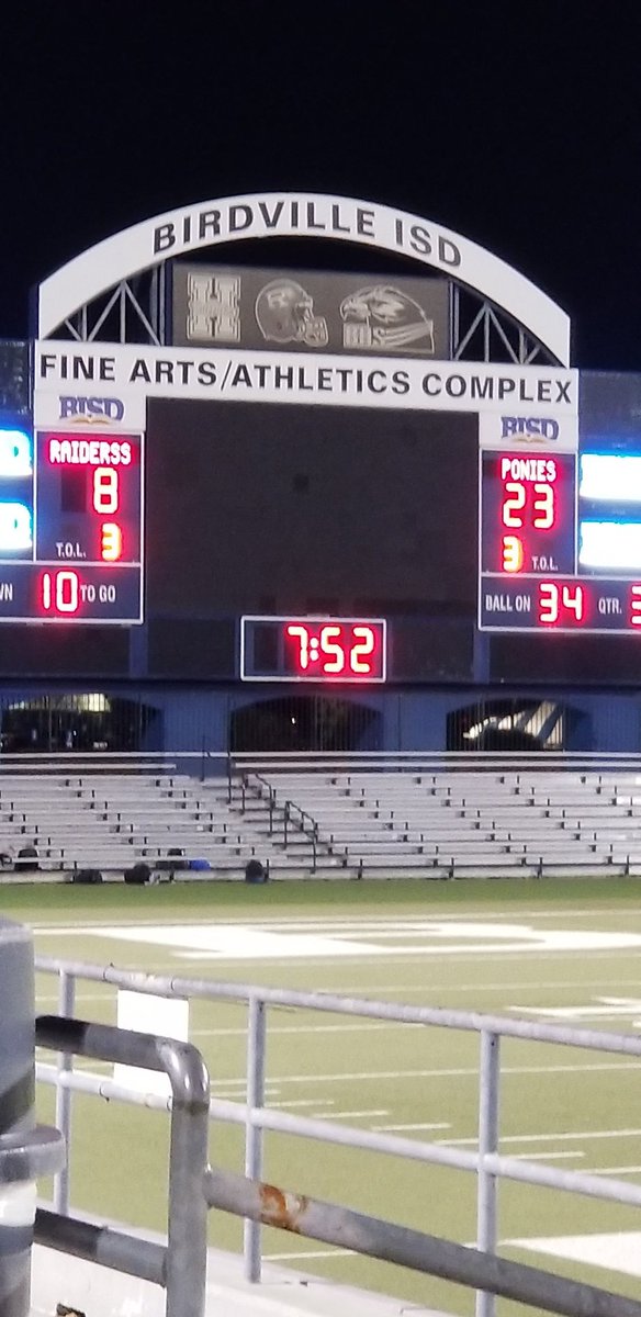 ParrTeach's tweet photo. Start of third quarter and GMS is in the lead.  Go Ponies bring home the banner! #OurHouseGMS https://t.co/yHyL7W6WLQ