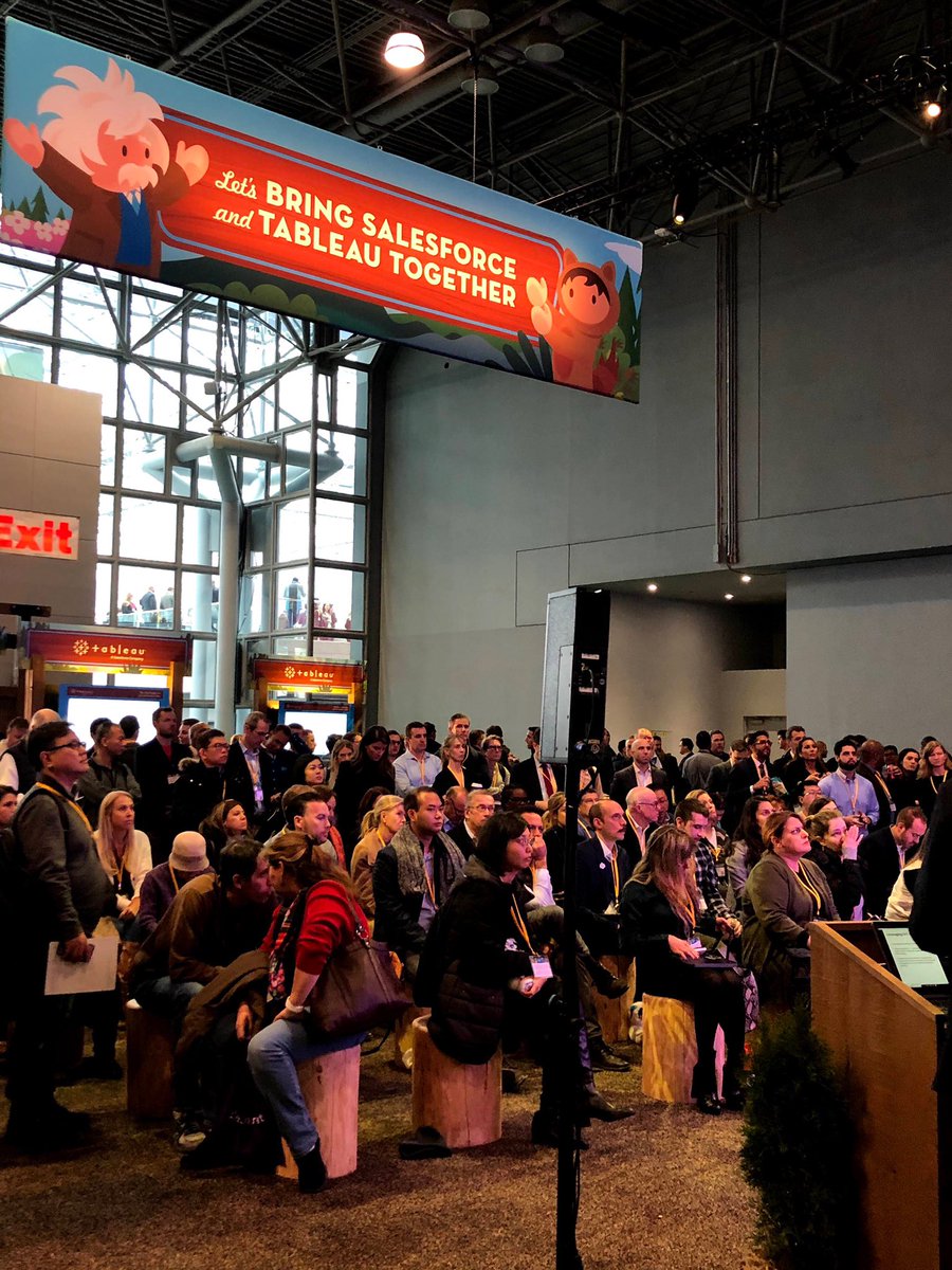 Then we headed to NY World Tour in Dec ‘19. You networked and I nerded out over  @TableauCRM,  @QuipSupport and getting to meet  @alanlepo and  @rockchick322004