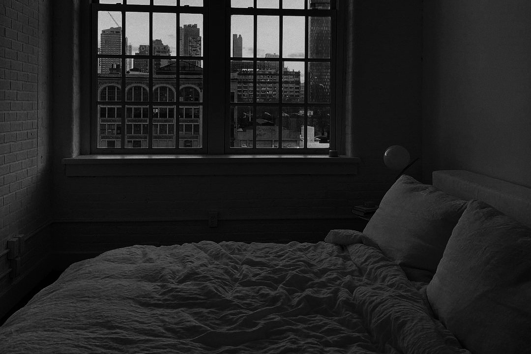 nonunougat's tweet photo. 🌃Midnight Serenade🌃

A Meanie Alternate Universe

Mingyu kesulitan tidur di malam hari, Midnight Serenade memberi solusi. Lalu Dazzlingfoxy datang dan membuat Mingyu nyaman. Nyatanya, ia adalah Wonwoo si pendiam. Oh, jangan lupakan pula kisah kecil ttg masa lalu mereka. https://t.co/jI0Lh2gYKh