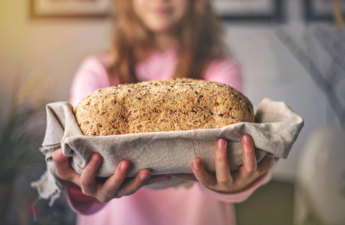 CareDotComCA's tweet photo. Do you also love the smell and taste of fresh home-made bread? 🍞🥖 Happy #HomemadeBreadDay ! https://t.co/o2bofXwjzC