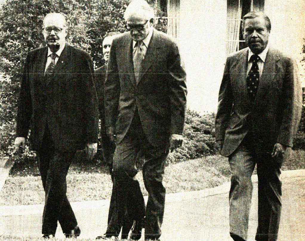 Jake Tapper 🦅 (@jaketapper) on Twitter photo 