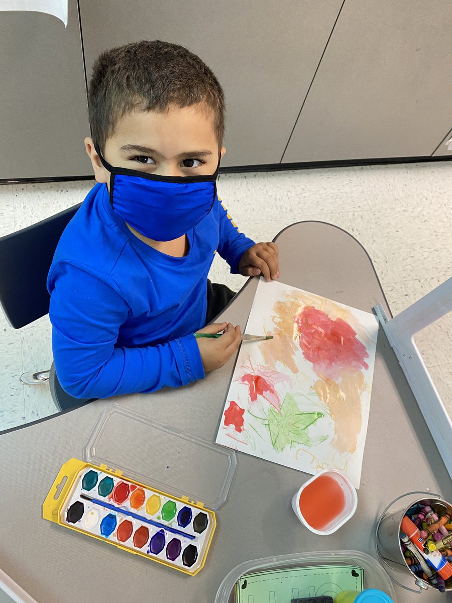 HVEArt's tweet photo. Kinder @LisaAMenking leaf and insect rubbings with some watercolor painting! Experimenting with wax resist. #lifeisgoodathve https://t.co/Fc8PRFvnnR