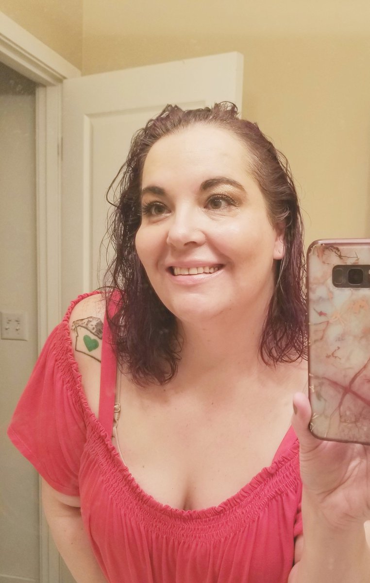geobride's tweet photo. When you do full makeup to leave the house, even though you'll be covered with a mask because you never leave the house anymore! *goingcrazy* #allidoiswork https://t.co/pcAWegRubB