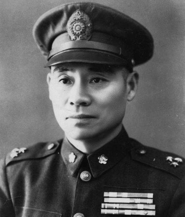 69) General Gu Zhutong, Chief of General Staff, Ministry of Defense, Republic of China, at time of Huaihai Campaign of 1948-49. In practice, his nominally important leadership position reduced him to a messenger for supreme micromanager, Chiang Kai-shek.  https://twitter.com/simonbchen/status/1325124913510797325?s=20