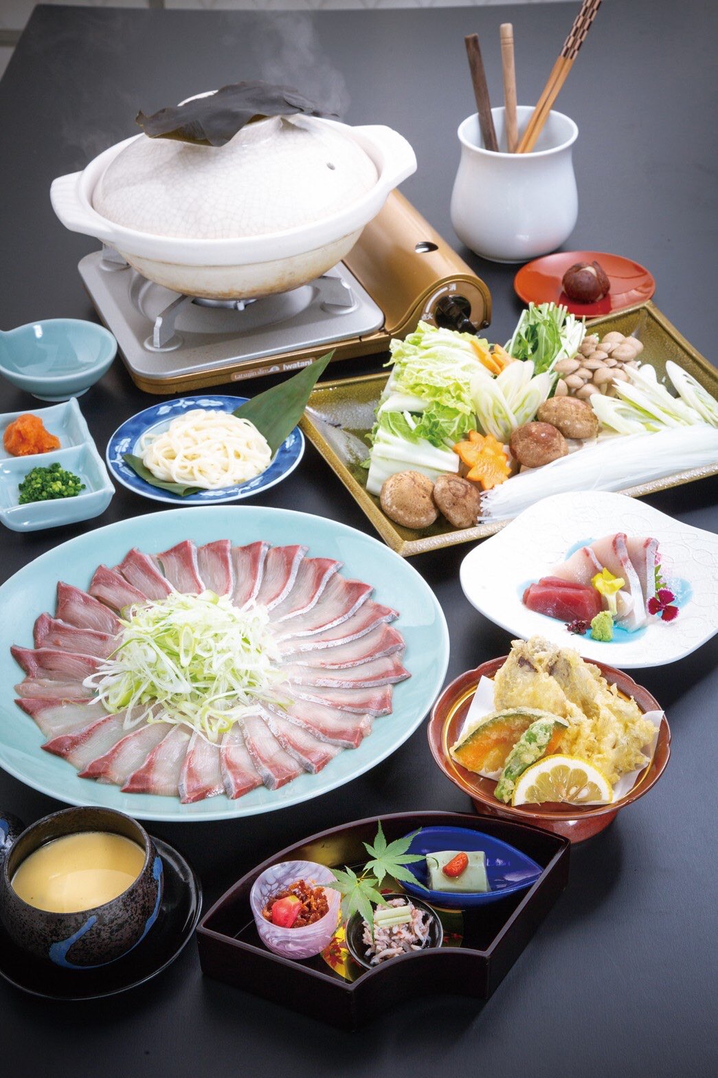 呉竹荘 くれたけそう 還暦のお祝い食事会 個室のご用意あります コロナ対策万全 Gotoイート大歓迎 皆様の人生に 美味しいを Delicious In Your Life 浜松ランチ 浜松和食 浜松個室ランチ 浜松料亭 呉竹荘 還暦のお祝い食事会 T