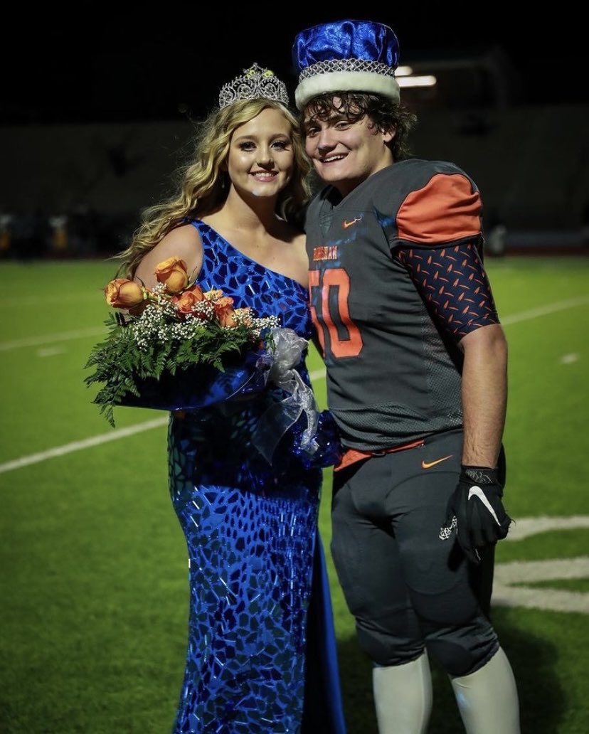 HUGE CONGRATULATIONS TO OUR HOMECOMING KING AND QUEEN ‼️ <a href="/TannerWade20/">Tanner Wade</a> &amp; <a href="/presleehix1/">preslee hix</a>