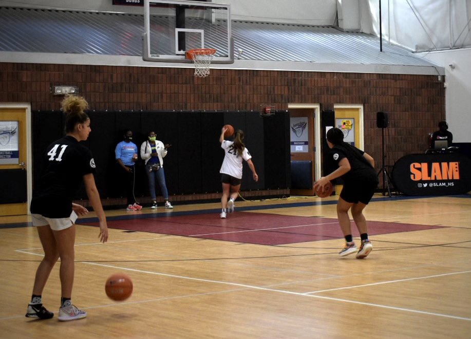 iamnaveyah's tweet image. Great competition 🔥Thank You for the opportunity to be apart of your camp 🙏🏽🏀 #Southeastallamerican #SlamHS #4ThaCulture