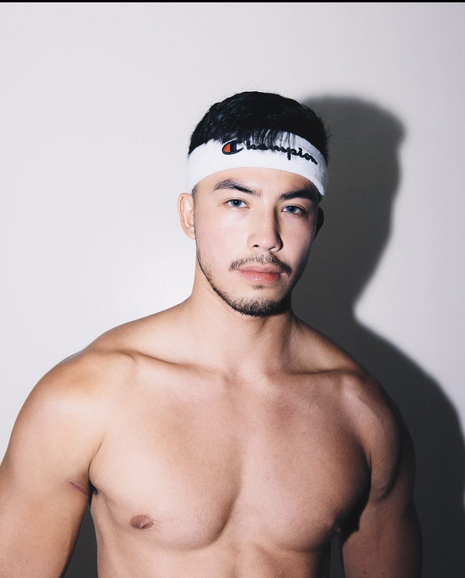 Wild_Shiba's tweet photo. Good morning everyone, have some Hot Pandesals by Tony. Panulak na lang ang kulang. Stay safe πππβ€οΈ #TonyLabrsuca https://t.co/dZo6mZQHB8