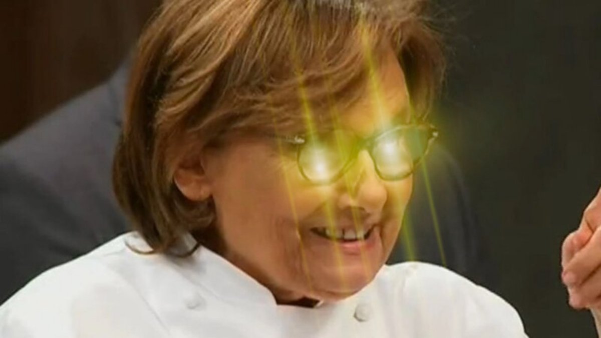 LaKusama_'s tweet photo. ES UN INTENTO DE UNA TORTAFRITA CALIENTE. 
Muere fede bal https://t.co/gLCjUaf4Lo