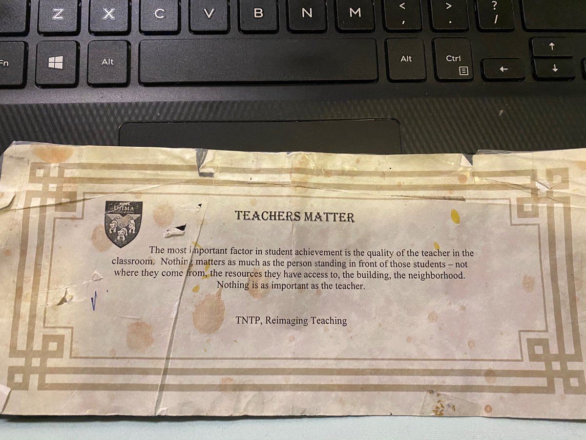 MsBruceEdu7's tweet photo. It’s late. I’m just wrapping up my day. Found these nuggets today. They are old but they are valuable to me. Both have carried me through rough patches. Today they uplift my spirit. #teachermakeadifference #imagine #AmericanEducationWeek https://t.co/BSN4uH5QPS