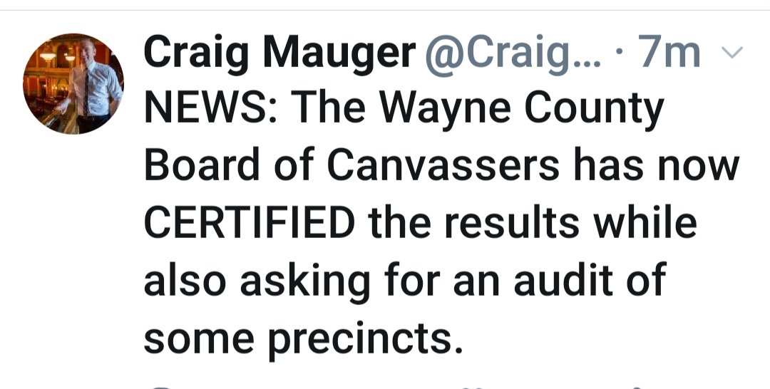 DGrayling's tweet photo. @realDonaldTrump Oops you thru packing yet?
#looser https://t.co/0ltJsKwszs